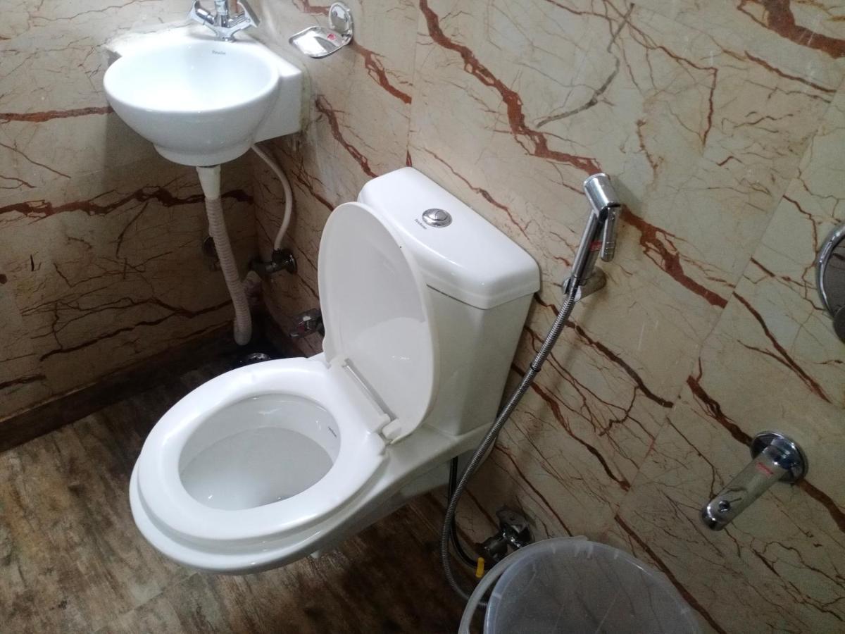 Hotel Cozy Cave Near Igi Airport Delhi New Delhi Exterior photo