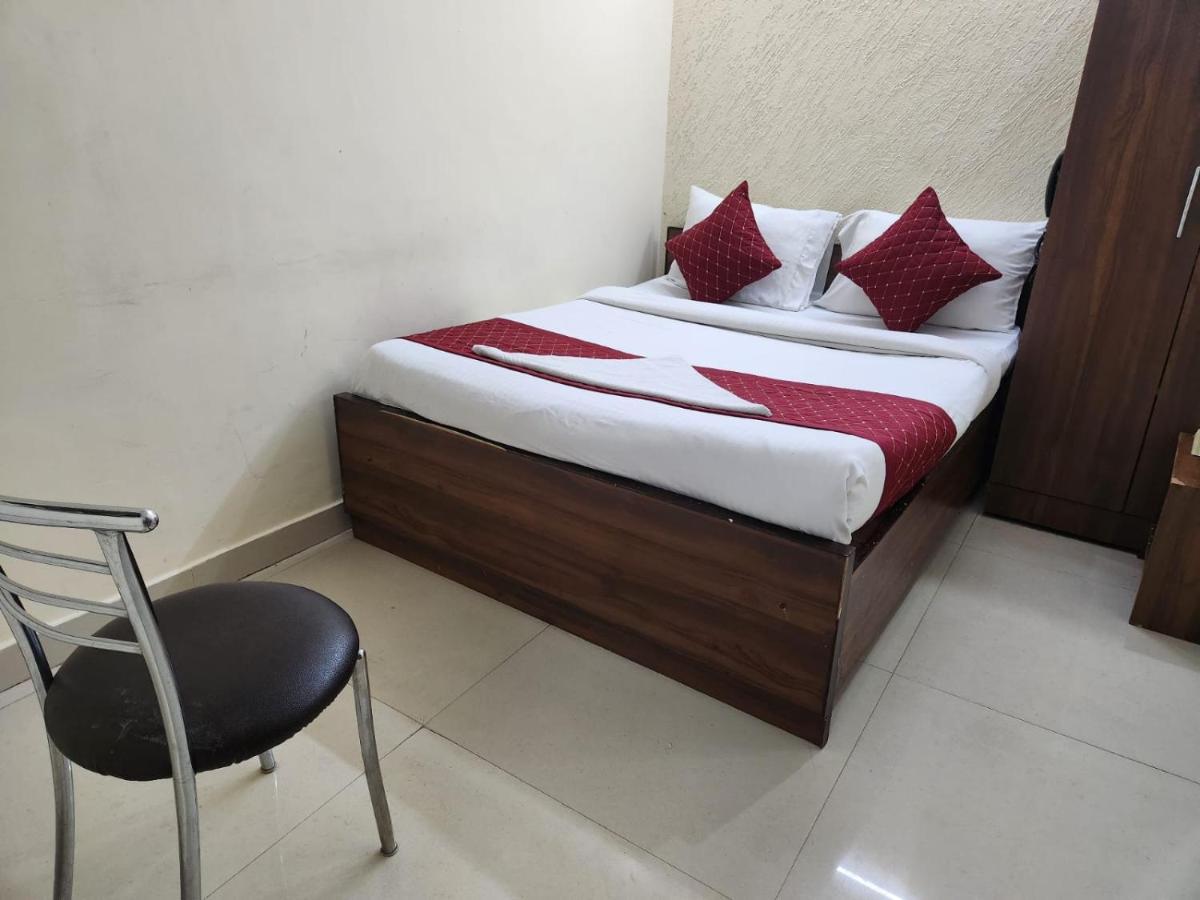 Hotel Cozy Cave Near Igi Airport Delhi New Delhi Exterior photo